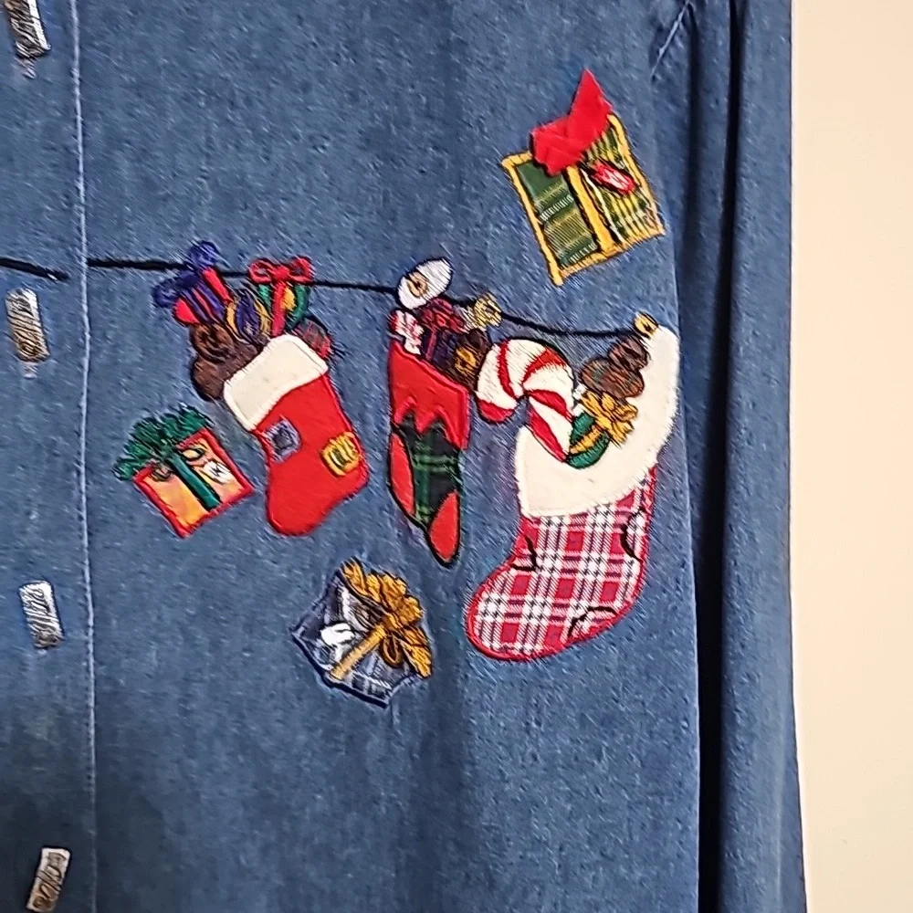 New Directions Denim Long Sleeve Christmas Shirt Embroidered Sz S Silver Buttons - Picture 3 of 5